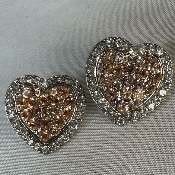 Sparkly heart earrings with clear and peach rhinestones - Picture 5 of 8